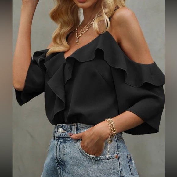 Boho ruffle hem cold shoulder top - Picture 1 of 15